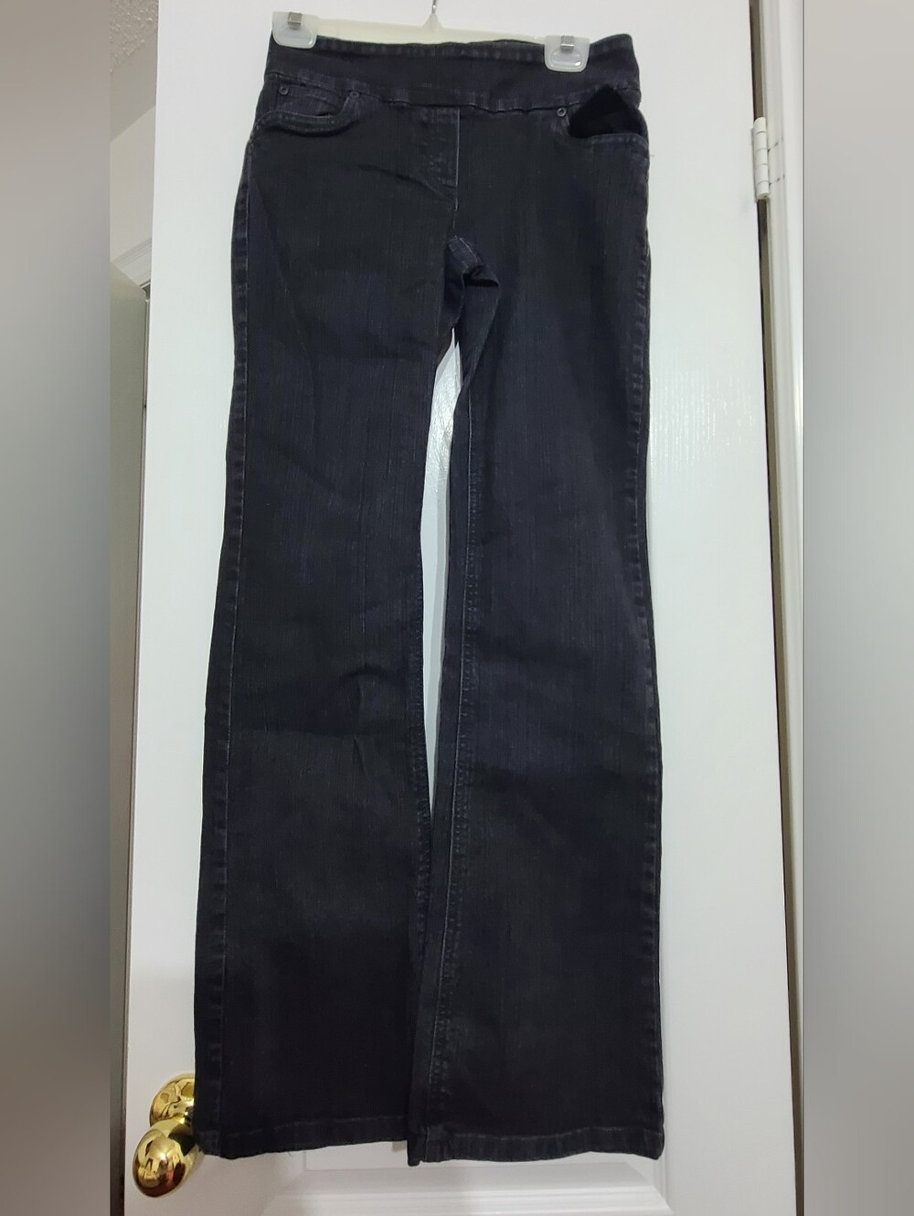 Women’s Dark Wash Black Straight-Leg Jeans